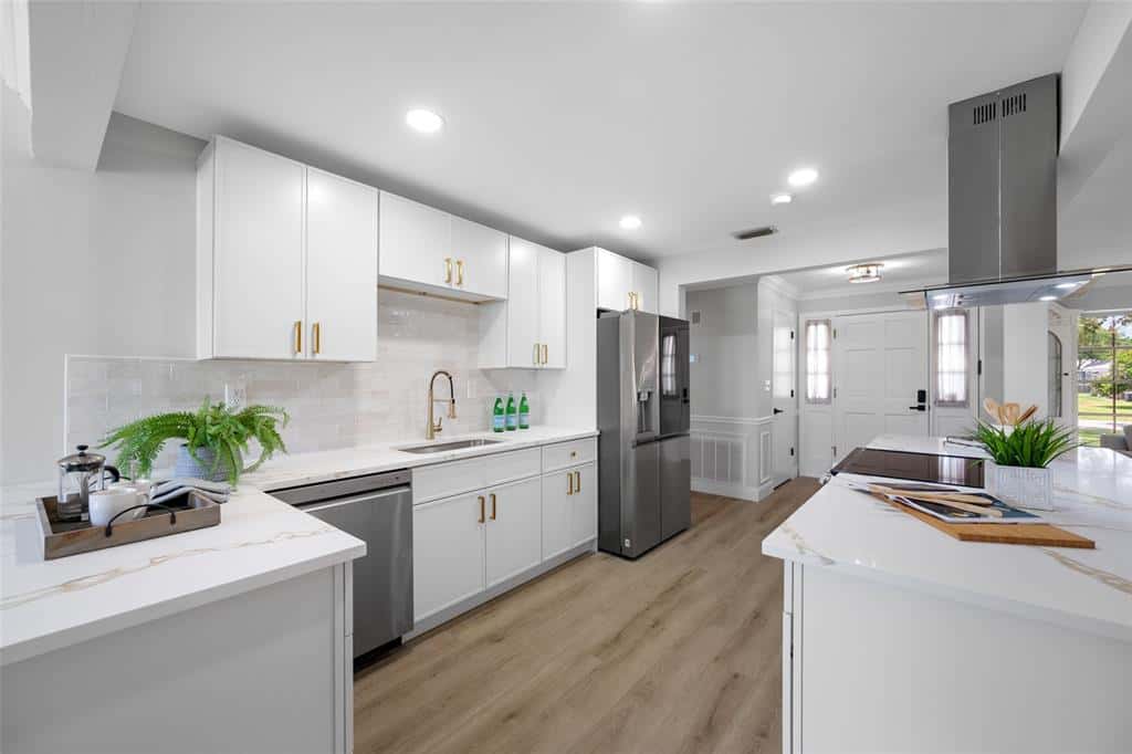 Single Family Residence in SEMINOLE