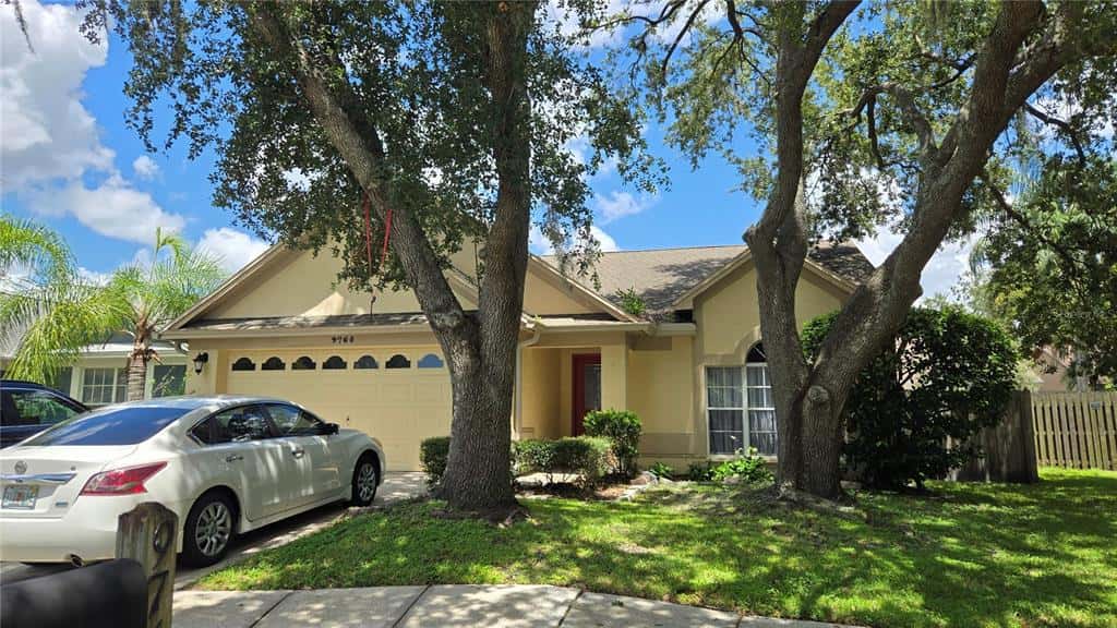 Single Family Residence in TAMPA