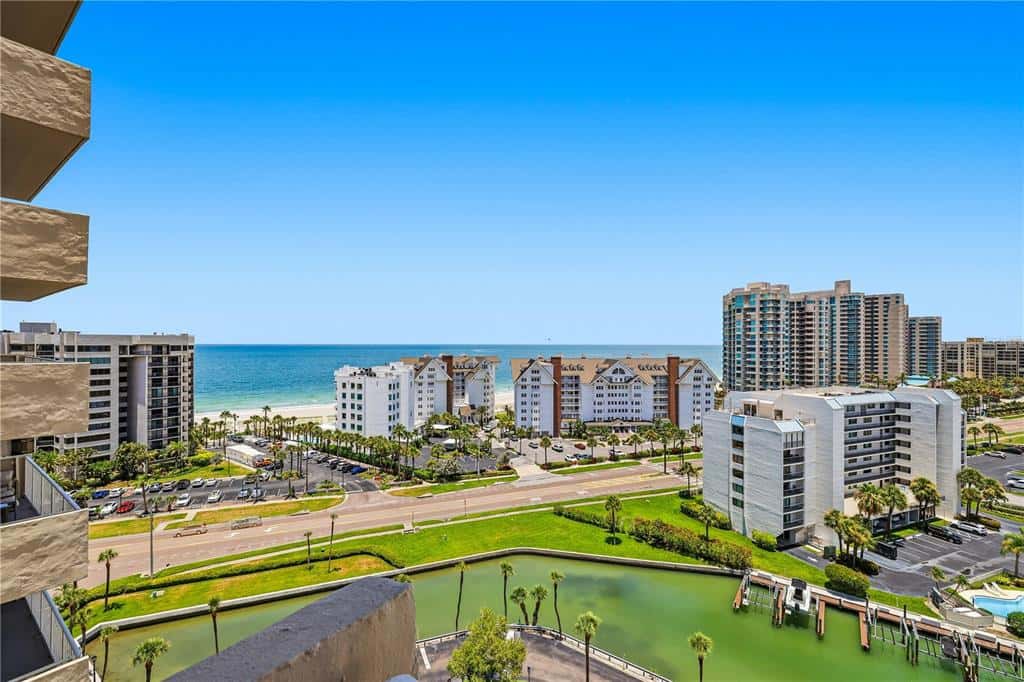 Condominium in CLEARWATER BEACH