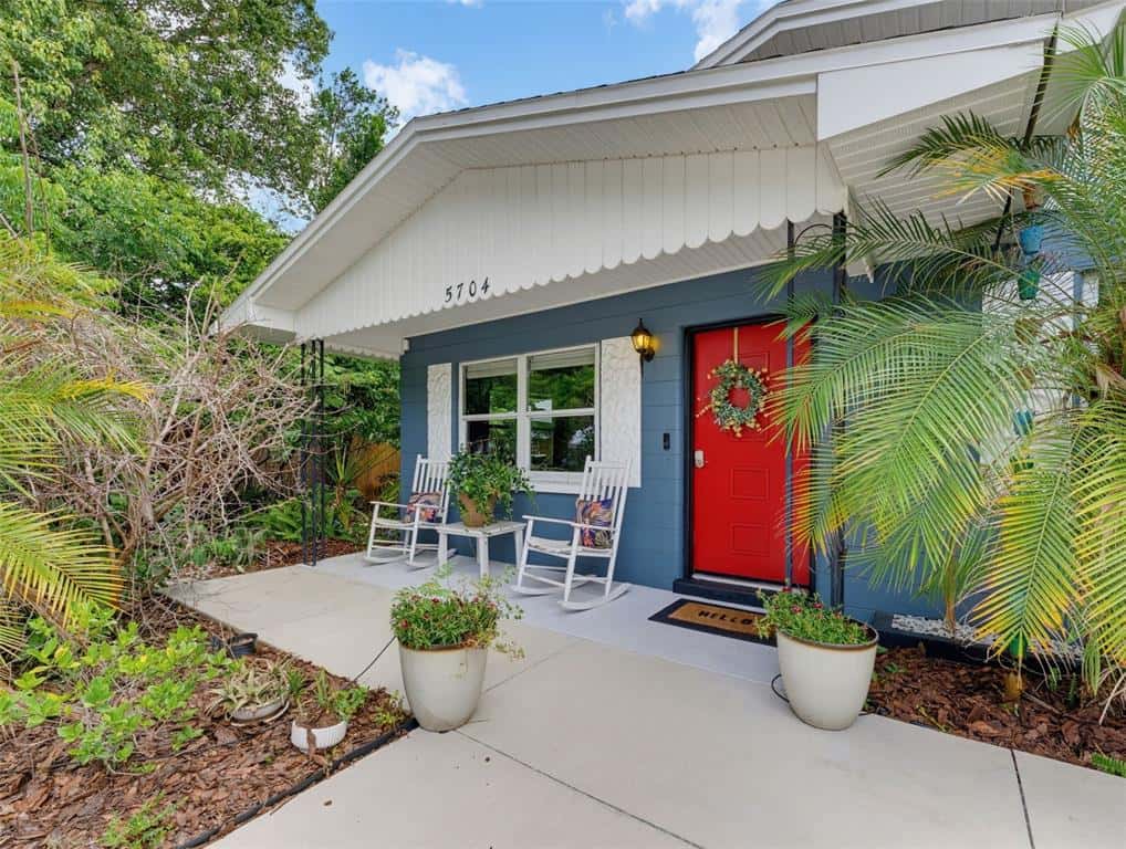 Single Family Residence in ZEPHYRHILLS
