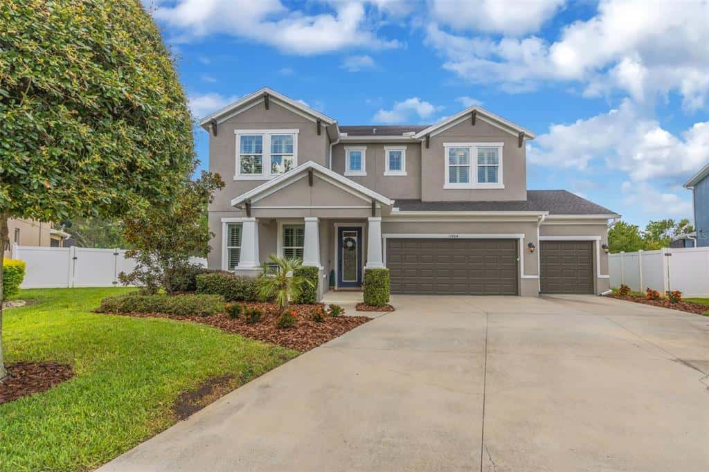 Single Family Residence in TAMPA