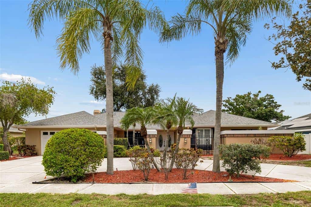 Single Family Residence in CLEARWATER