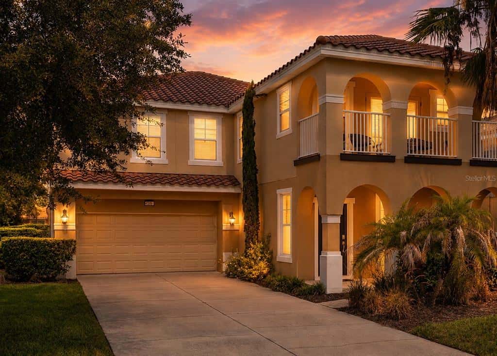 Single Family Residence in DAVENPORT