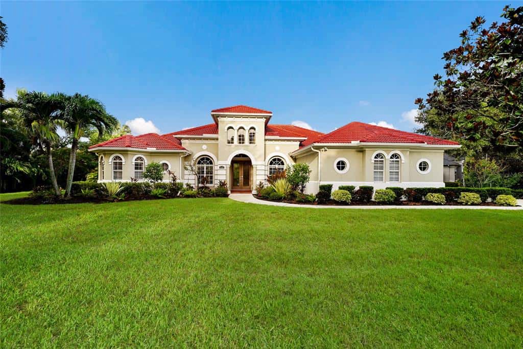 Single Family Residence in LAKEWOOD RANCH