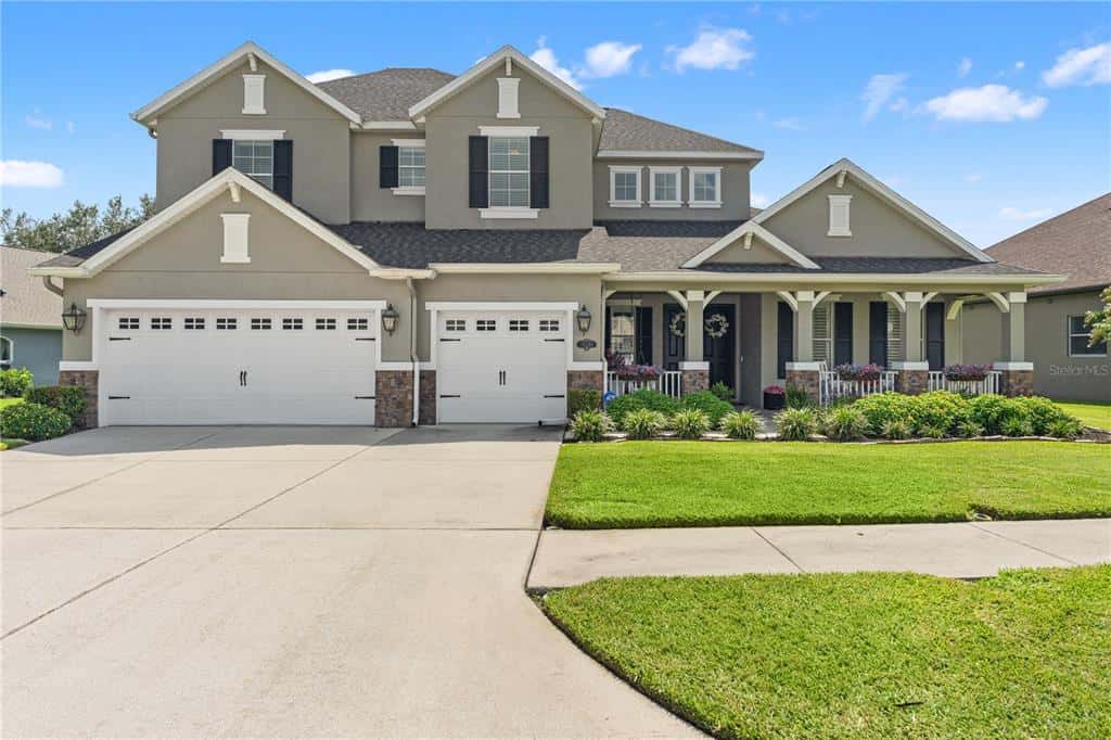 Single Family Residence in TAMPA