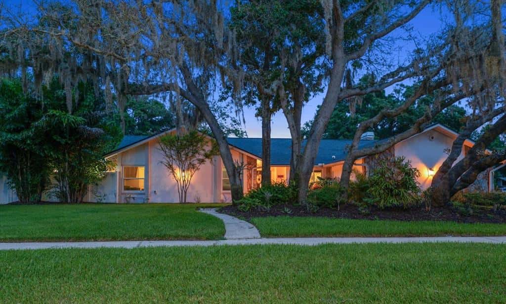 Single Family Residence in CLEARWATER