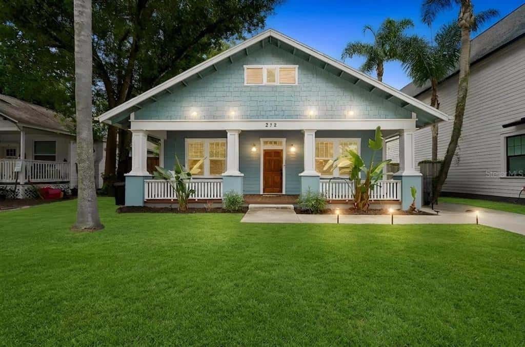 Single Family Residence in TAMPA