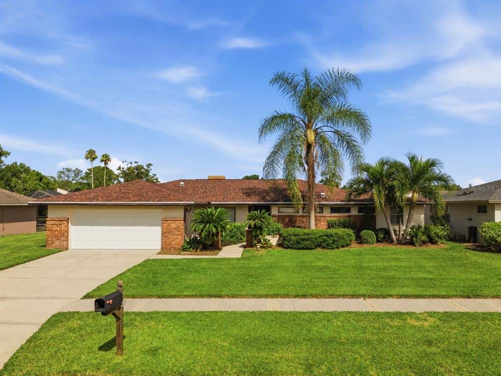 Single Family Residence in TAMPA