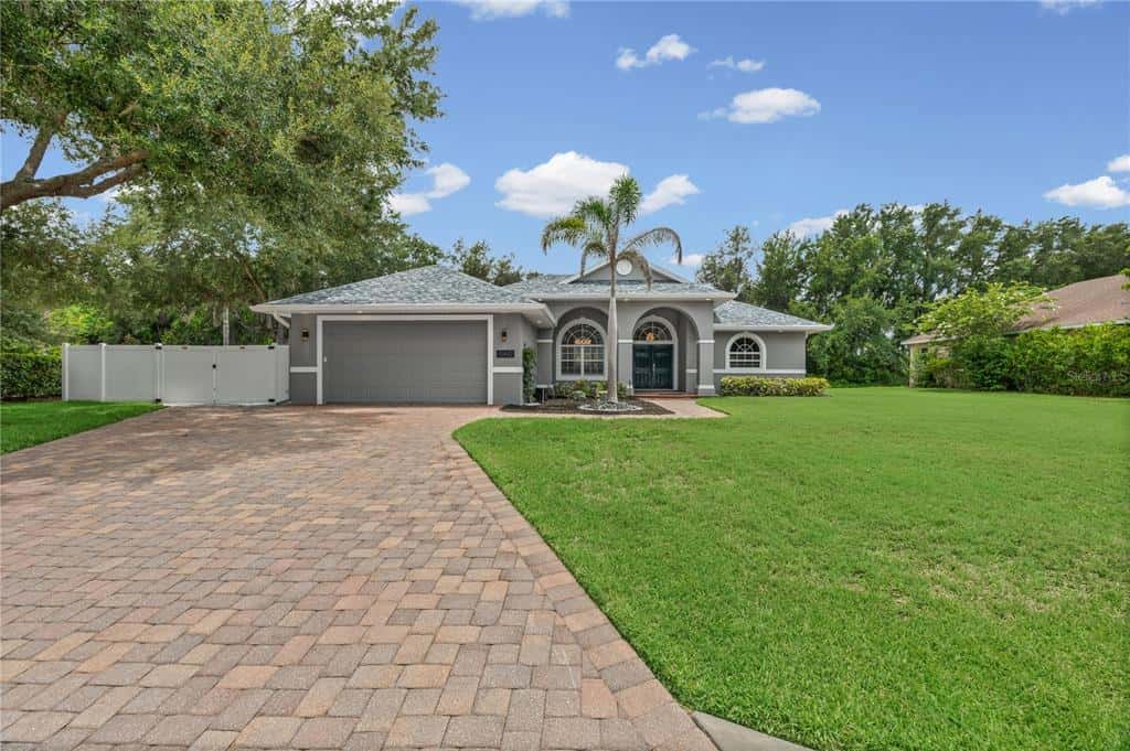 Single Family Residence in BRADENTON