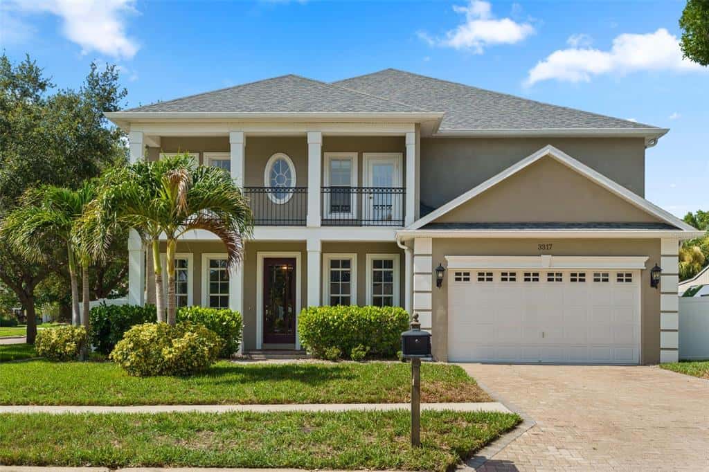Single Family Residence in TAMPA
