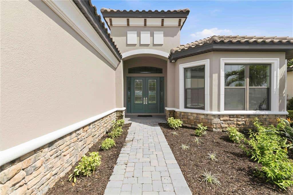 Single Family Residence in SARASOTA
