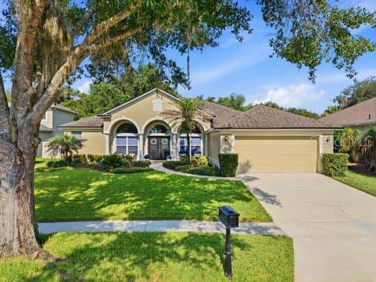 Single Family Residence in WINTER SPRINGS