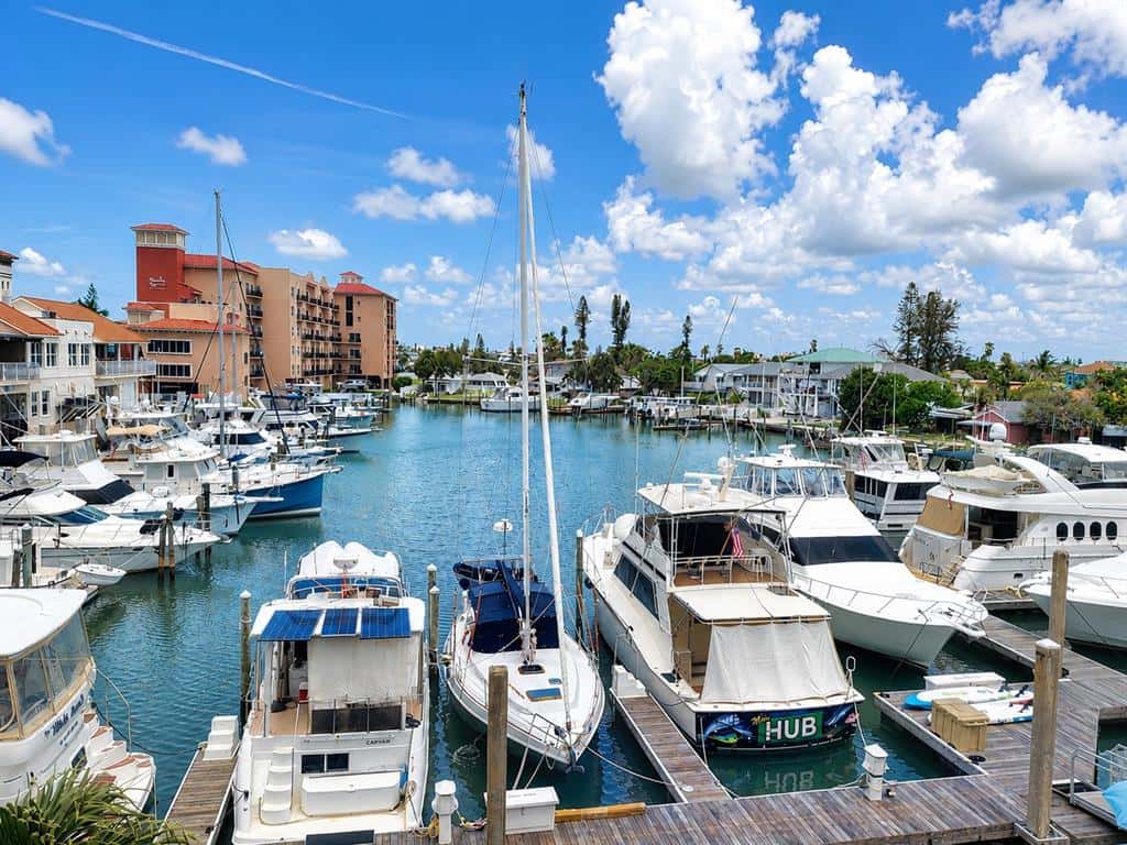Townhouse in MADEIRA BEACH