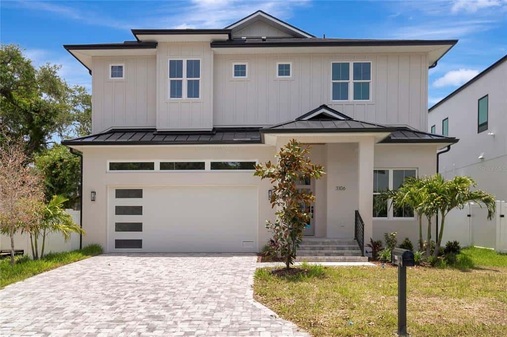 Single Family Residence in TAMPA