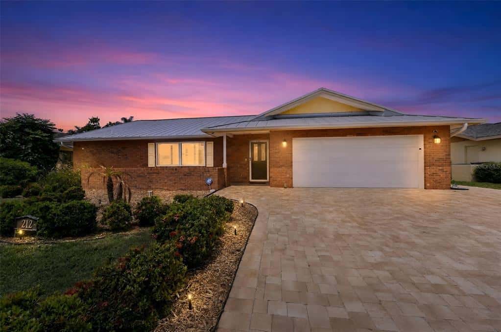 Single Family Residence in BRADENTON