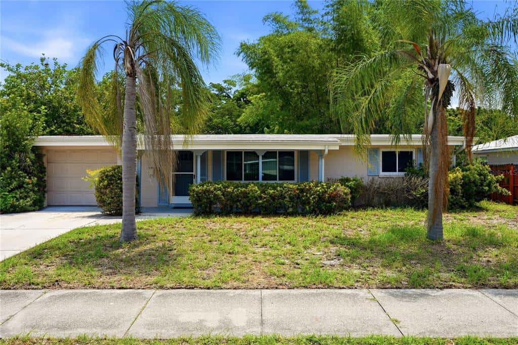 Single Family Residence in BRADENTON