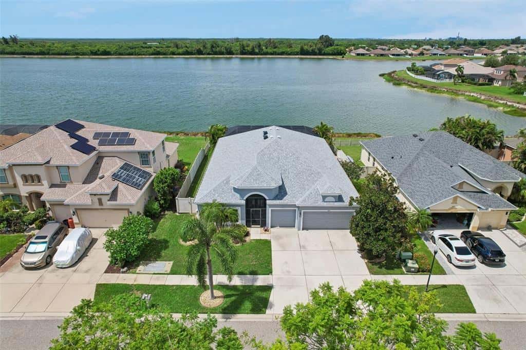 Single Family Residence in RUSKIN