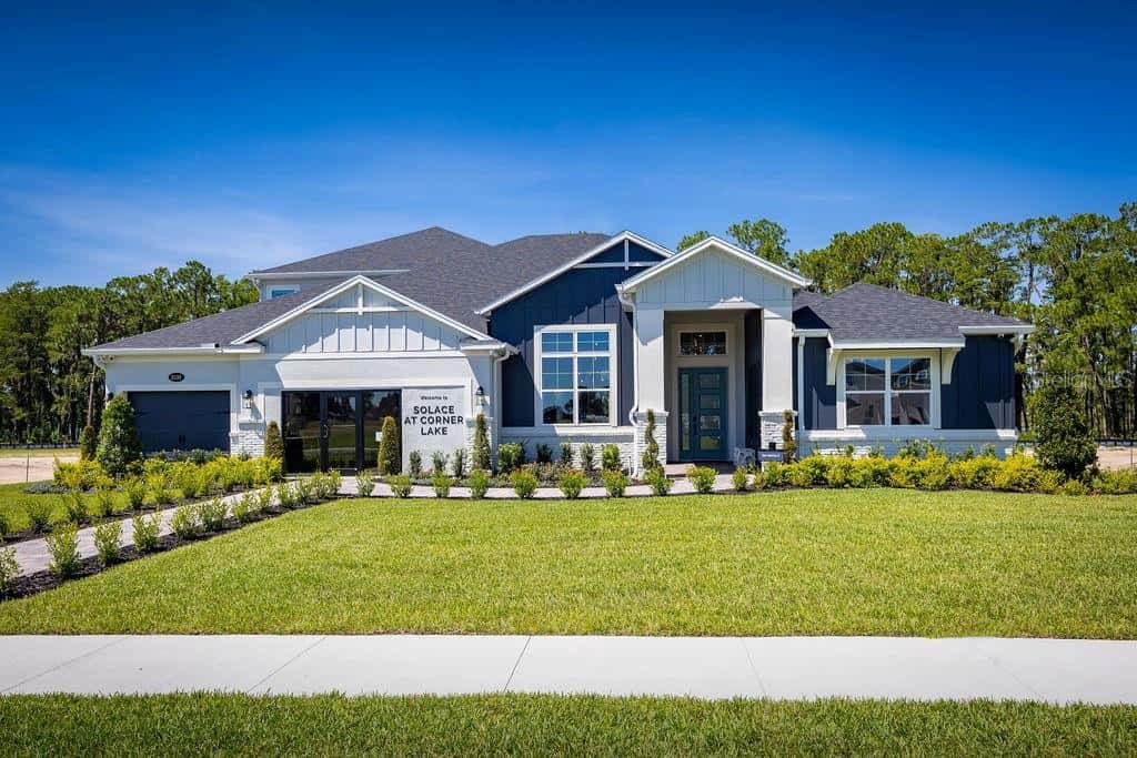 Single Family Residence in ORLANDO