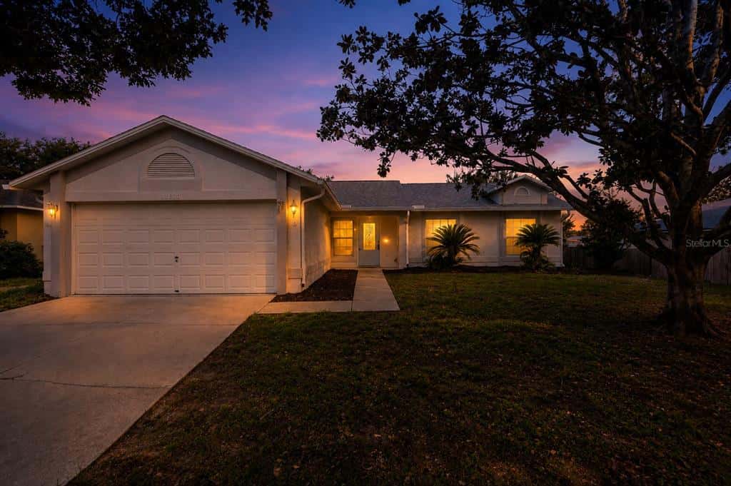 Single Family Residence in CLERMONT