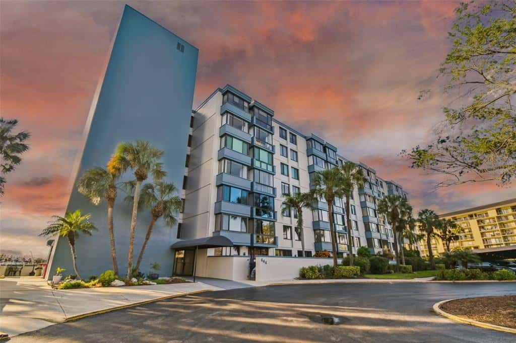 Condominium in CLEARWATER BEACH