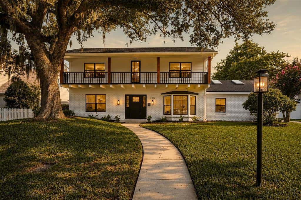 Single Family Residence in TAMPA