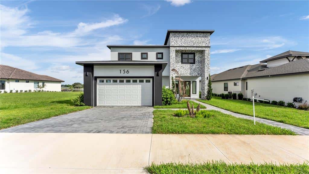 Single Family Residence in LAKE ALFRED
