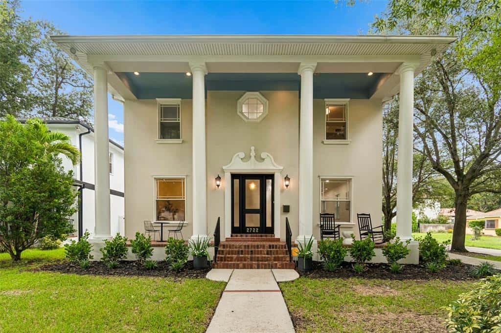 Single Family Residence in TAMPA