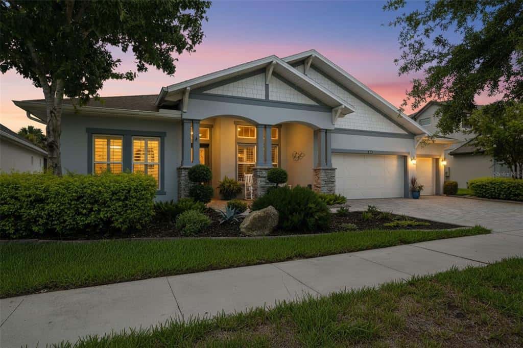 Single Family Residence in LAND O LAKES