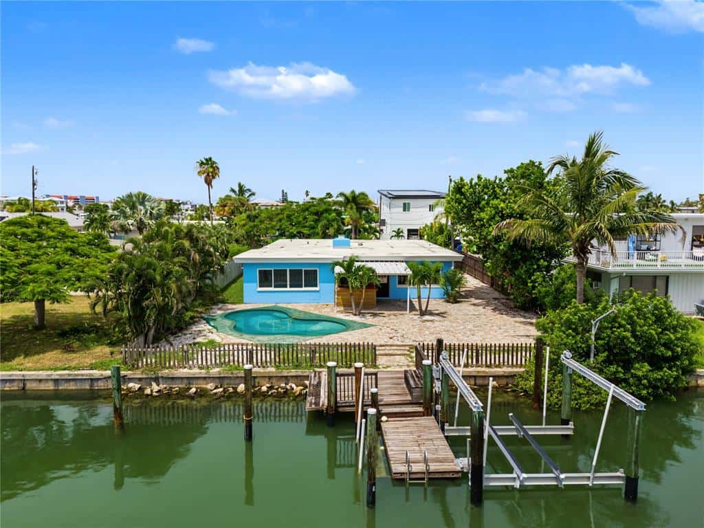 Single Family Residence in MADEIRA BEACH