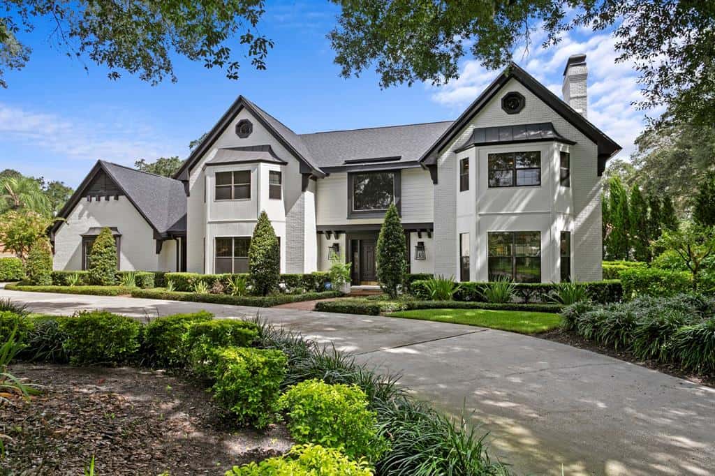 Single Family Residence in TAMPA