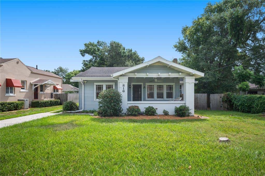 Single Family Residence in LAKELAND
