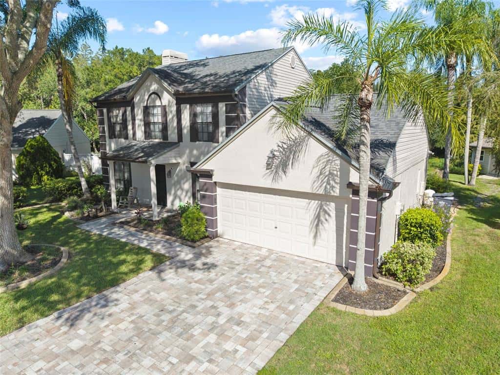 Single Family Residence in TAMPA