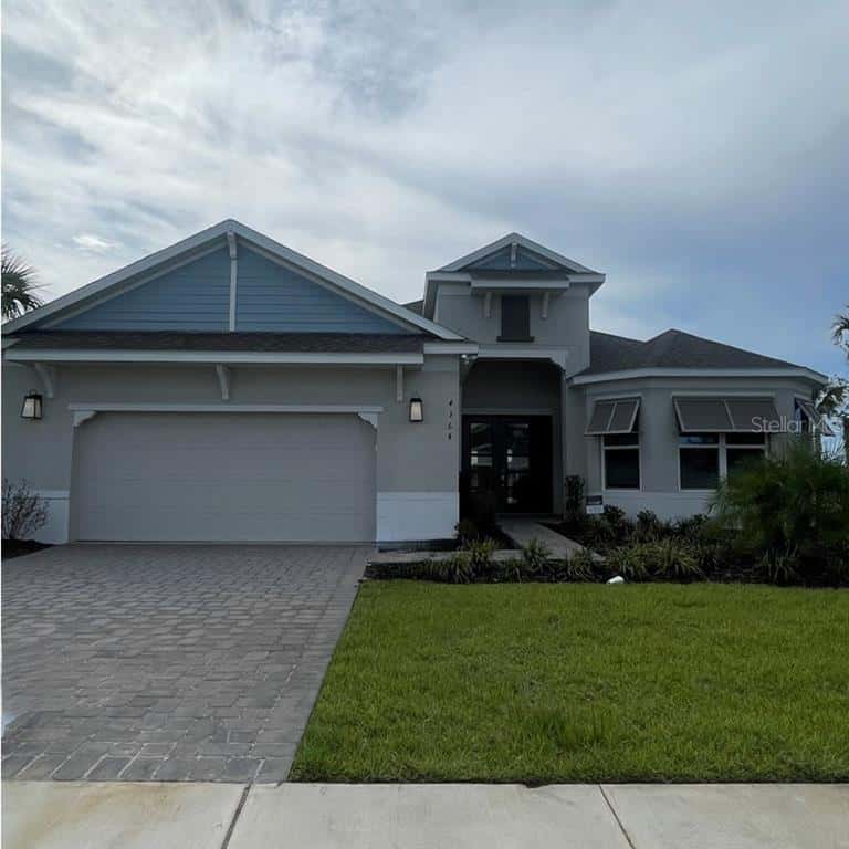 Single Family Residence in KISSIMMEE