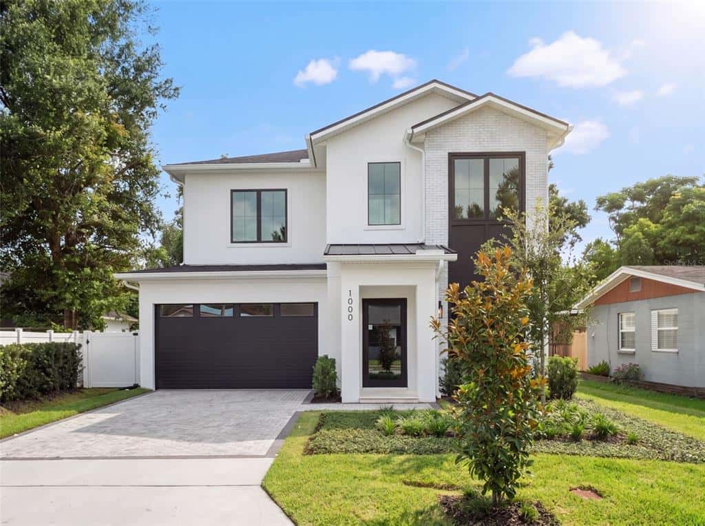 Single Family Residence in ORLANDO