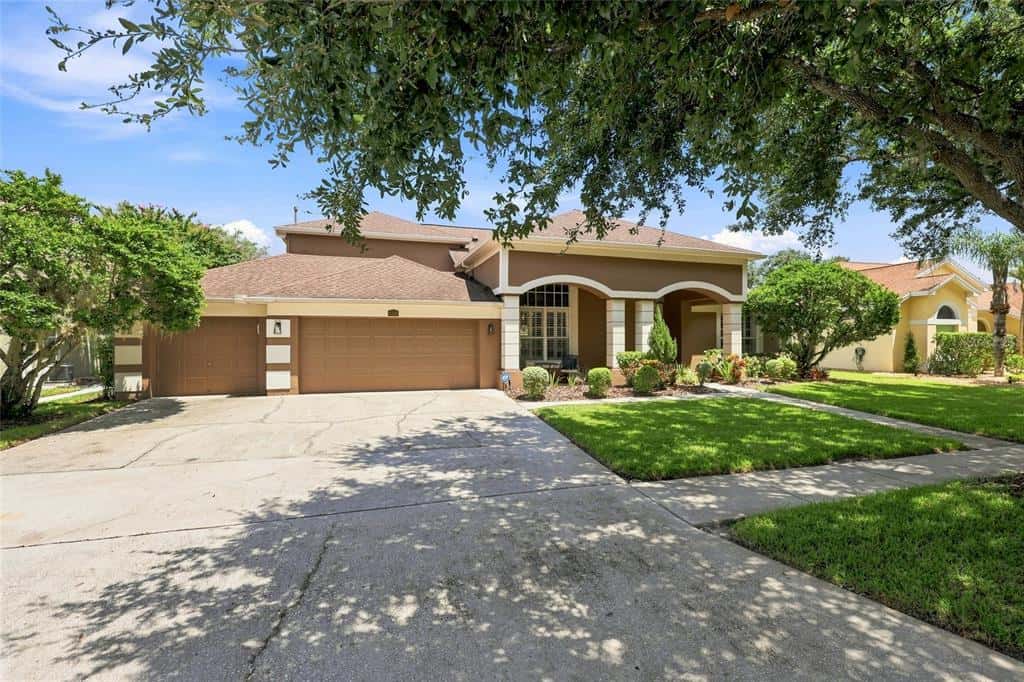Single Family Residence in TAMPA