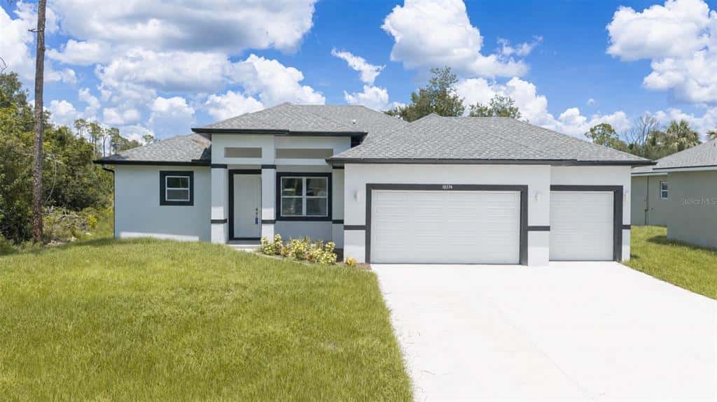 Single Family Residence in PORT CHARLOTTE