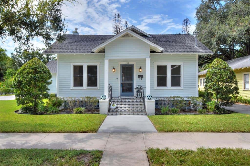 Single Family Residence in LAKELAND