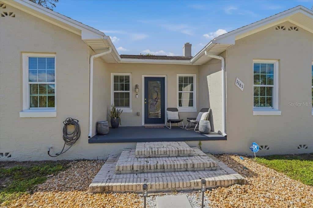 Single Family Residence in CLEARWATER