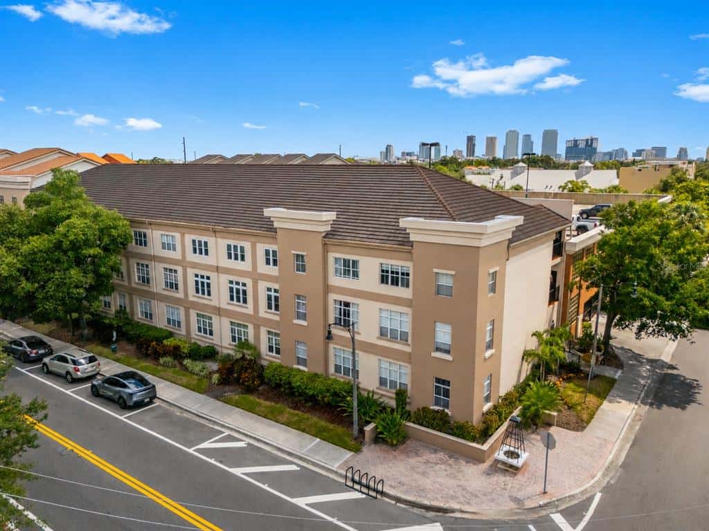 Condominium in TAMPA