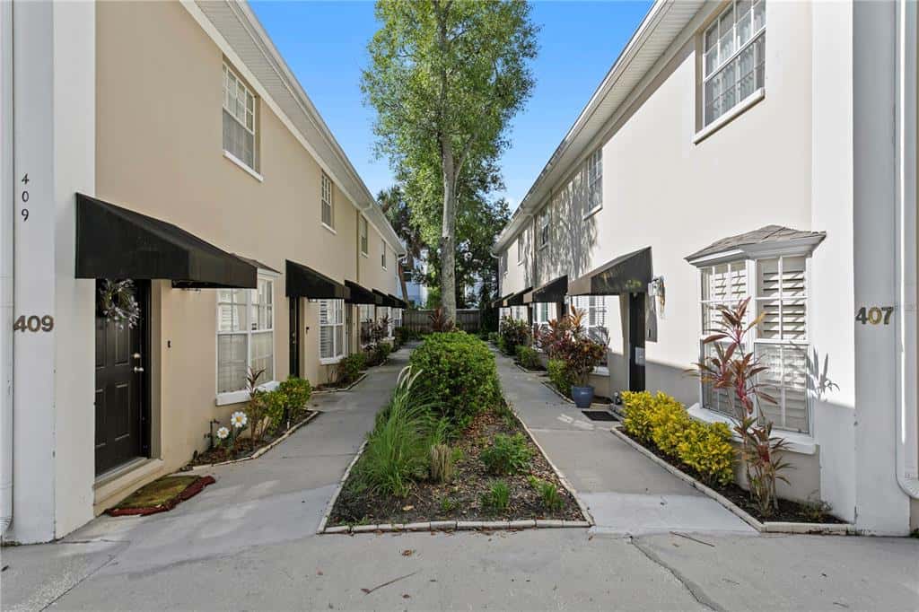 Townhouse in TAMPA