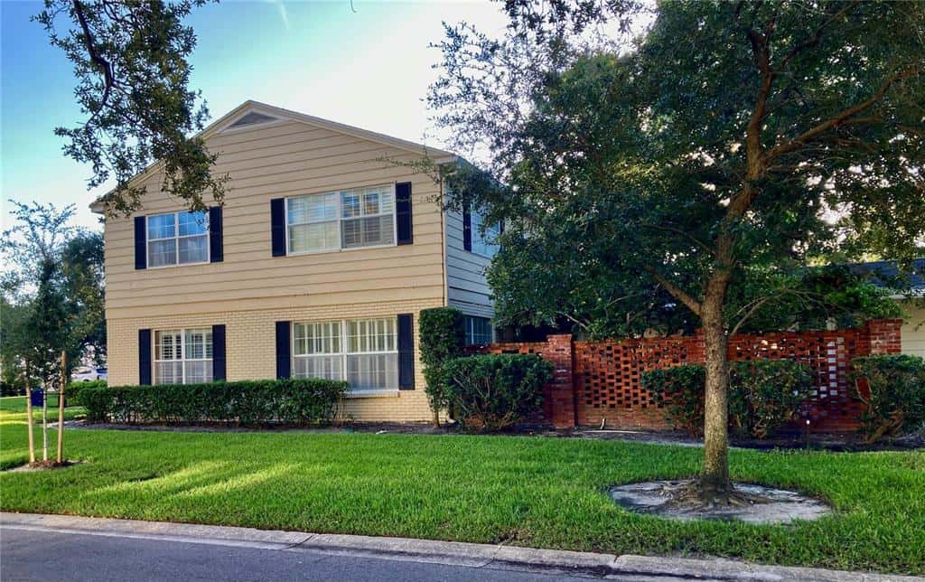 Single Family Residence in TAMPA