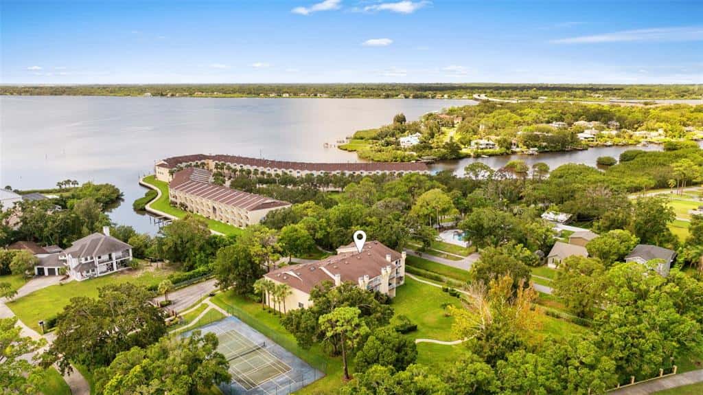 Townhouse in OLDSMAR