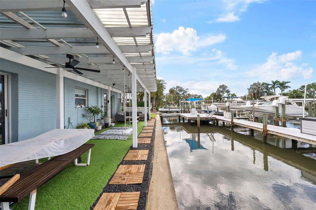 Condominium in CLEARWATER