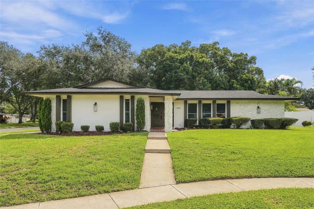 Single Family Residence in CLEARWATER