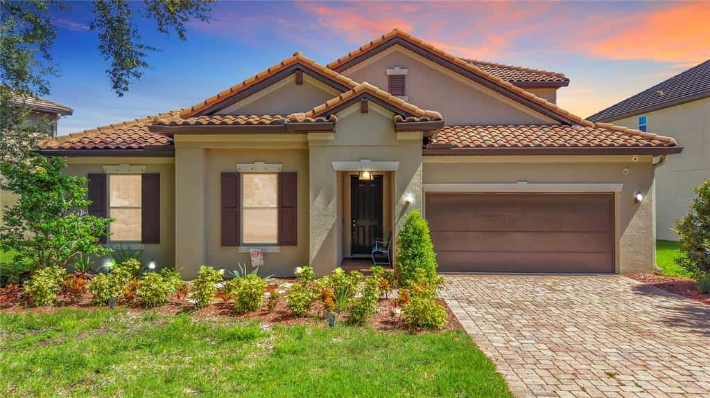 Single Family Residence in TAMPA