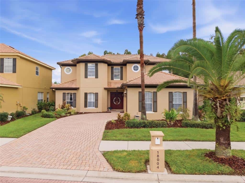 Single Family Residence in TAMPA