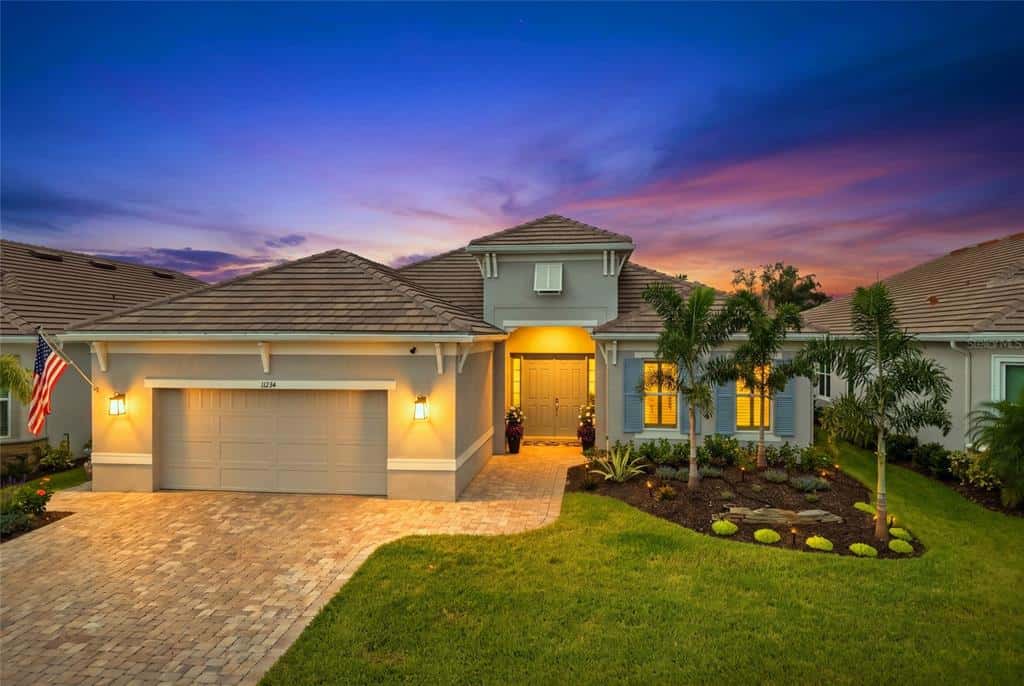 Single Family Residence in PALMETTO