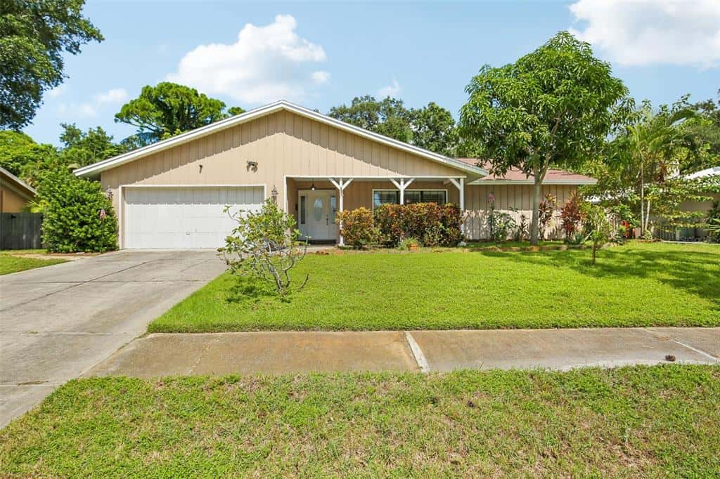 Single Family Residence in SEMINOLE