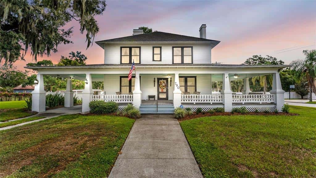Single Family Residence in BARTOW