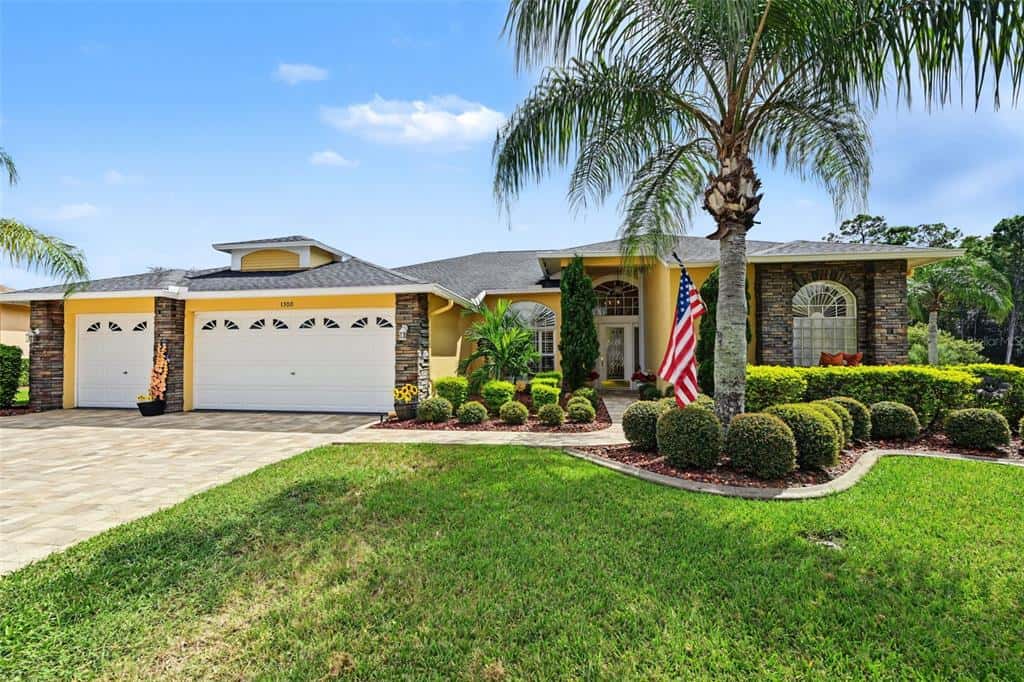 Single Family Residence in TRINITY